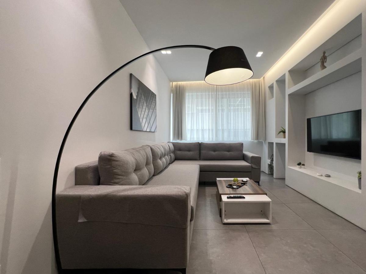 אתונה The Dazzling Glimpse Acropolis Suites מראה חיצוני תמונה