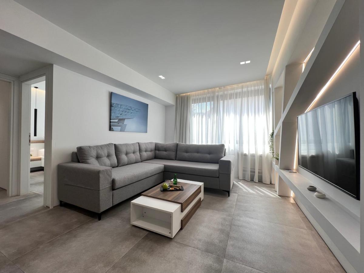 אתונה The Dazzling Glimpse Acropolis Suites מראה חיצוני תמונה