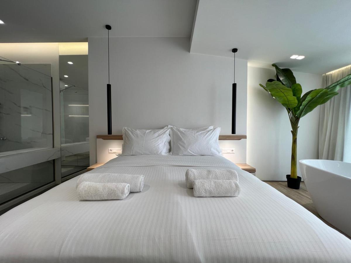 אתונה The Dazzling Glimpse Acropolis Suites מראה חיצוני תמונה