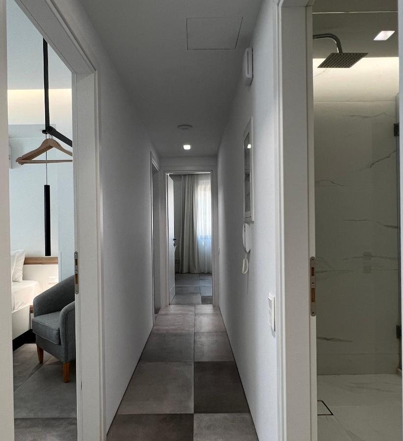 אתונה The Dazzling Glimpse Acropolis Suites מראה חיצוני תמונה