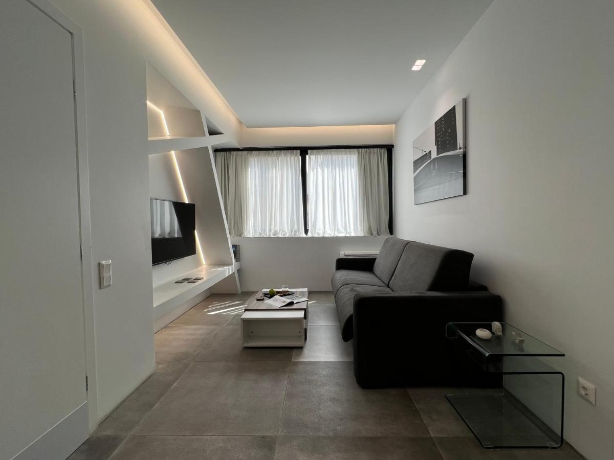 אתונה The Dazzling Glimpse Acropolis Suites מראה חיצוני תמונה