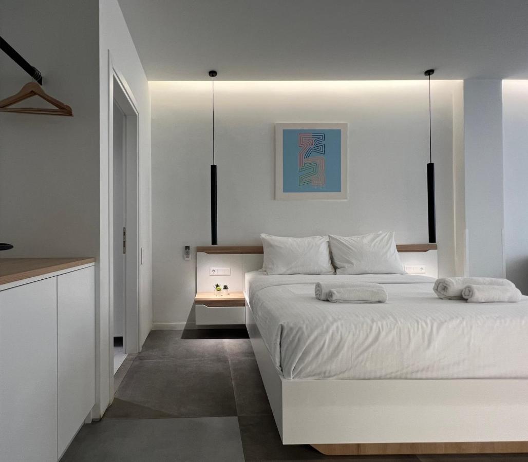 אתונה The Dazzling Glimpse Acropolis Suites מראה חיצוני תמונה